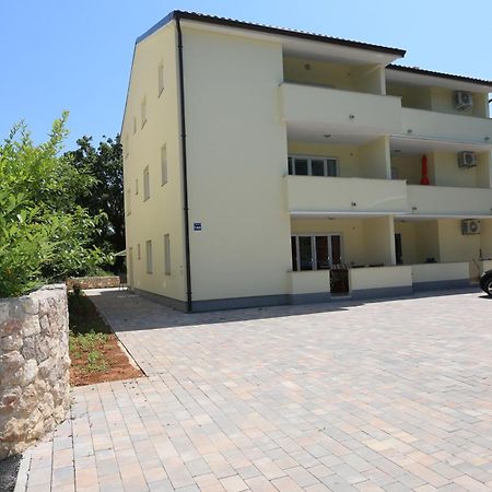 Apartments Saramandic Šilo 外观 照片