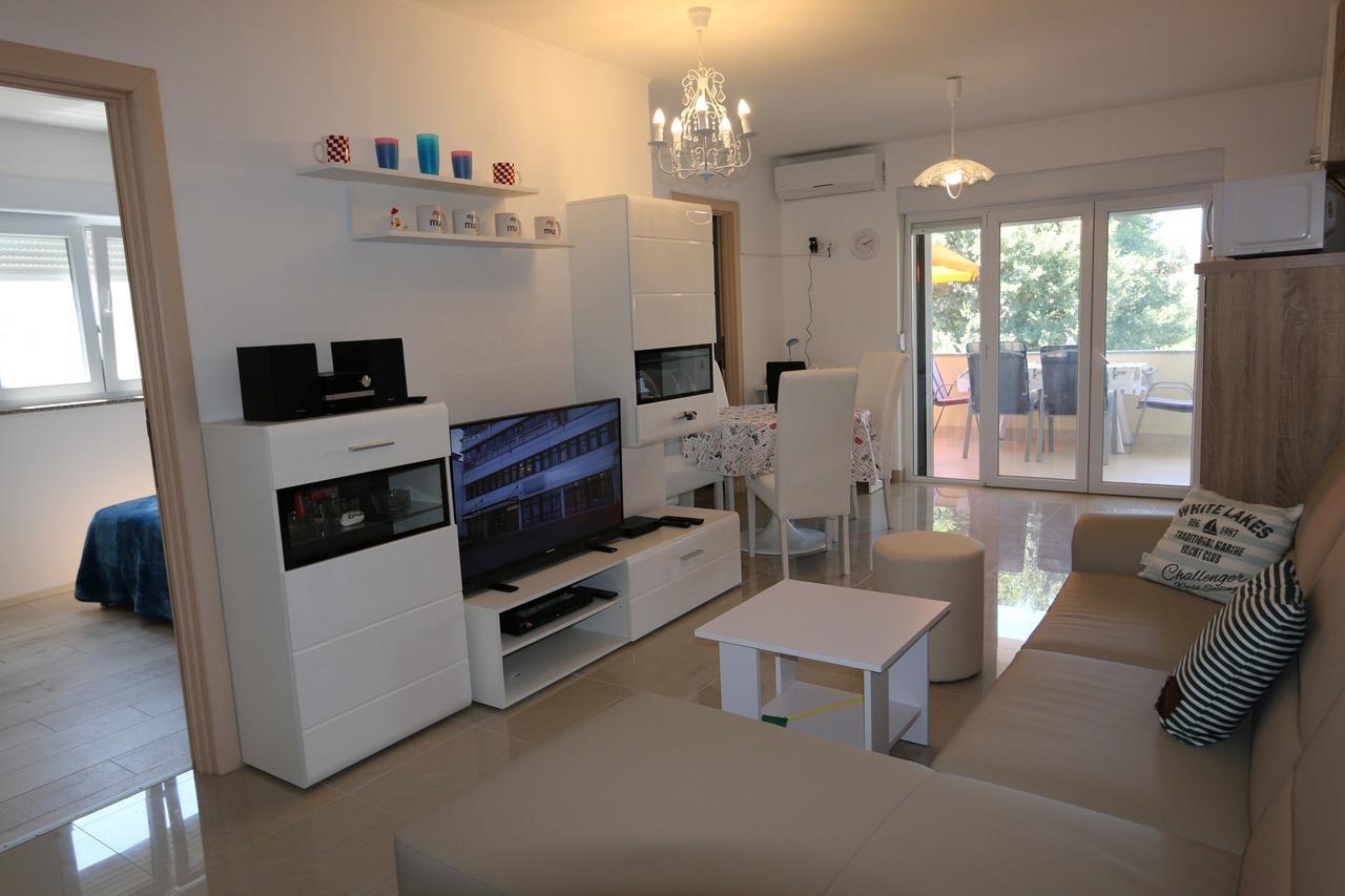 Apartments Saramandic Šilo 外观 照片